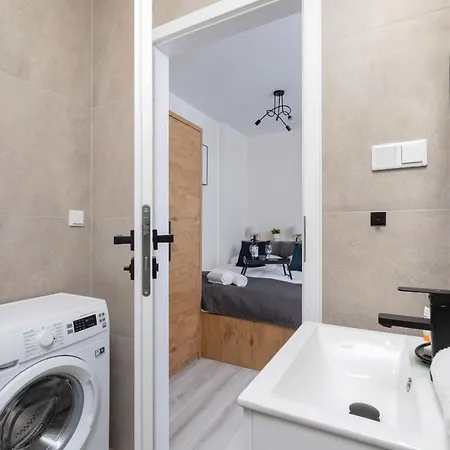 Modern Cracow Rakowicka 14 By Renters 公寓