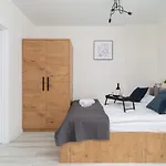 Modern Cracow Rakowicka 14 By Renters Daire